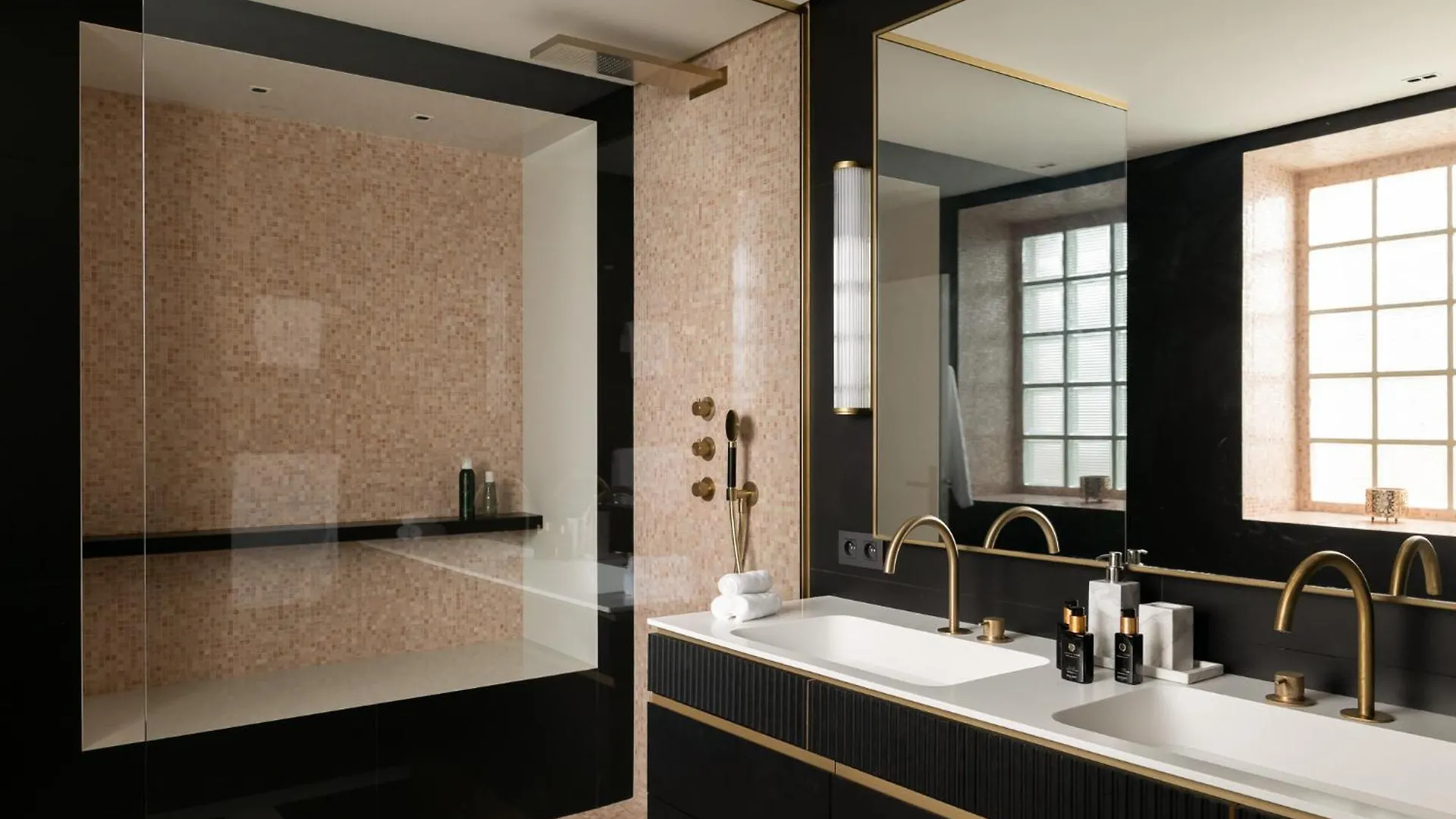 Highstay - Luxury Serviced Villa - Poincare Paris France